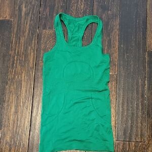 Lululemon Swifty Tech Racerback Tank Top 2.0 Size 2